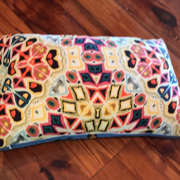 Beautiful Embroidery pillow cover💕💕 - Picture 3 of 5